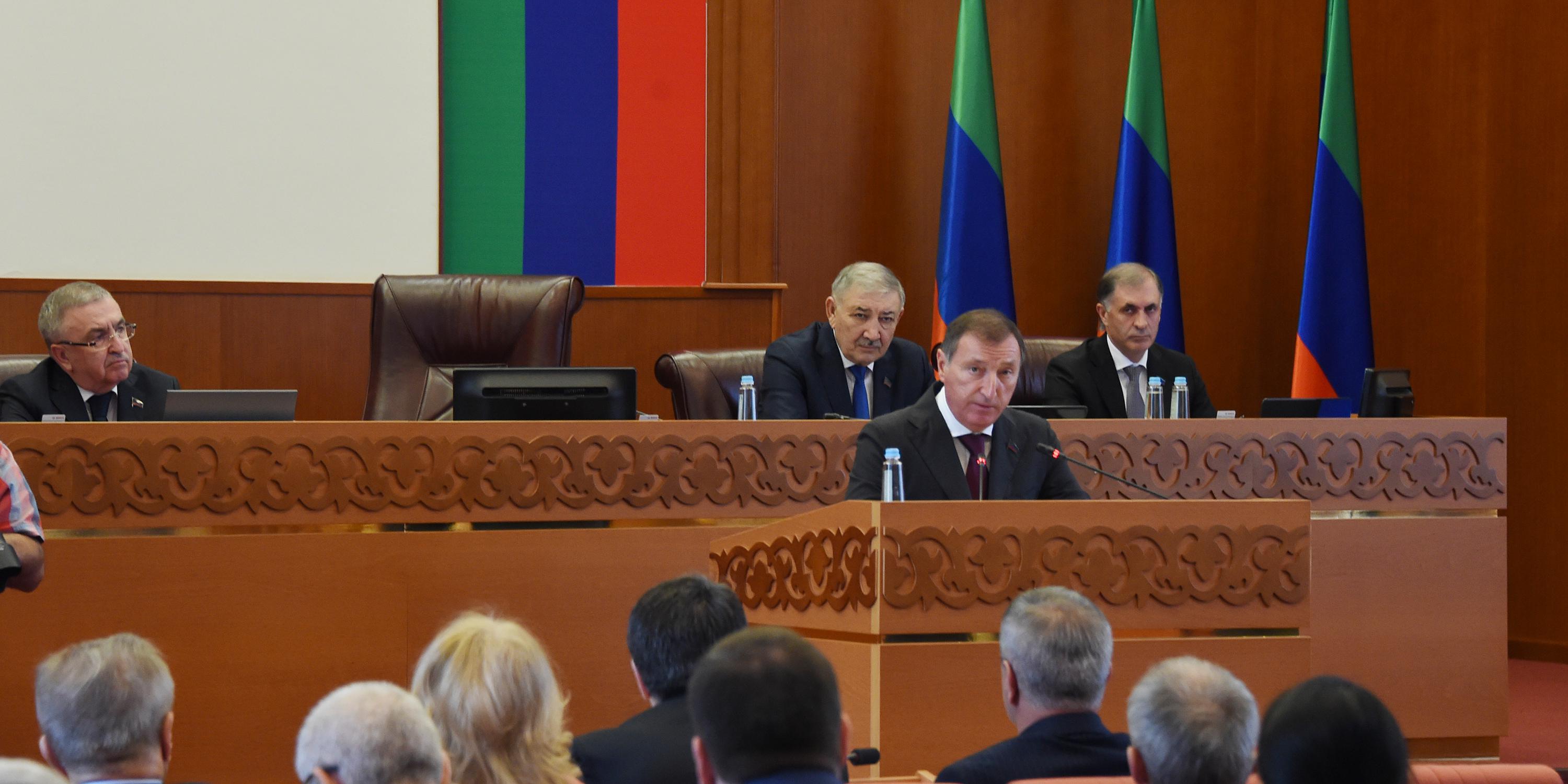 Сорок шестая сессия Народного Собрания Республики Дагестан седьмого созыва рассмотрела более тридцати вопросов