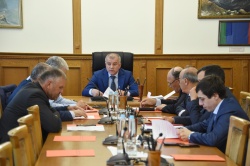 Фракция КПРФ обсудила повестку дня предстоящей сессии